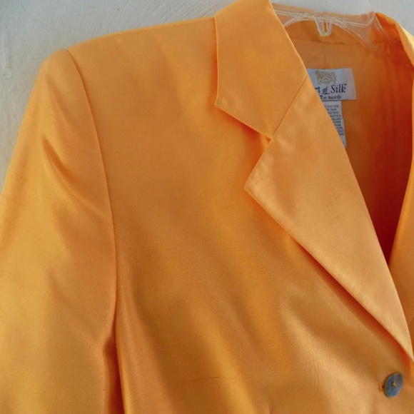 VTG Long silk jacket S Orange Marigold Shell buttons Pockets Lined Blazer Coat - Picture 2 of 4